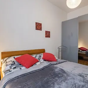  Apartment Modern