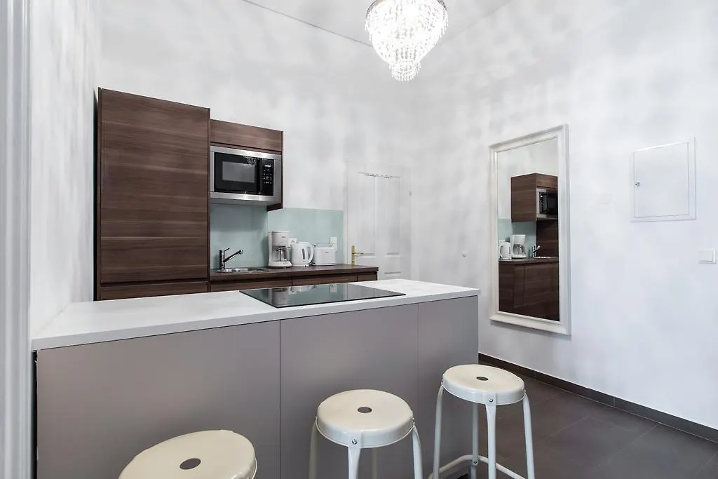Heymi Apartments In City Center Viena 0*,  Austria