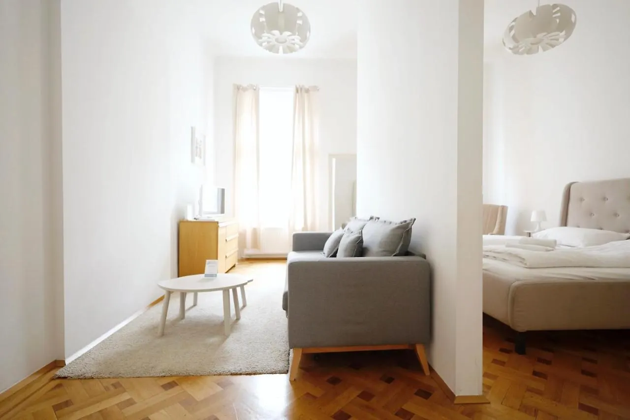 Heymi Apartments In City Center Wenen